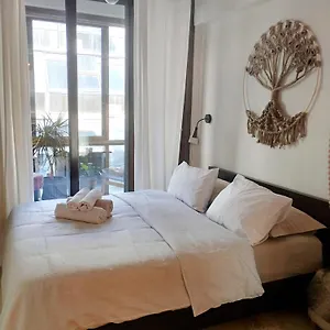 oteli̇ zi̇yaret edi̇n